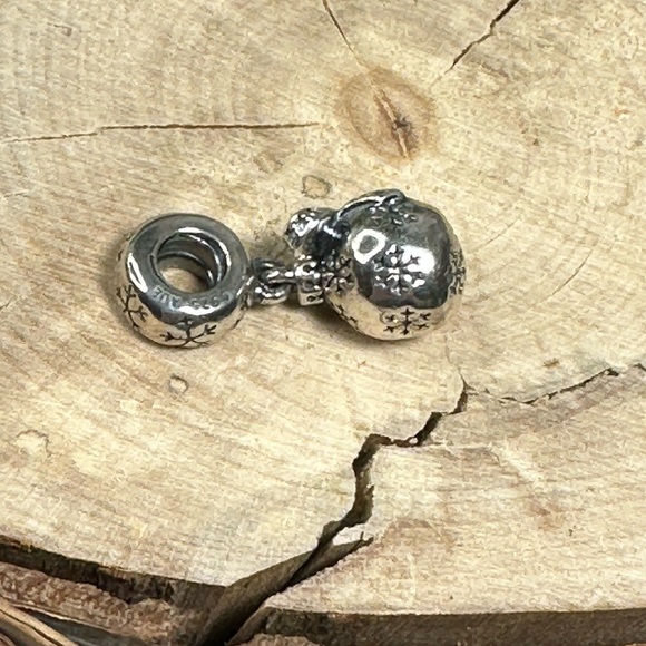 Pandora bracelet charm snowflakes with bow 925 sterling 925 ale - Picture 8 of 8